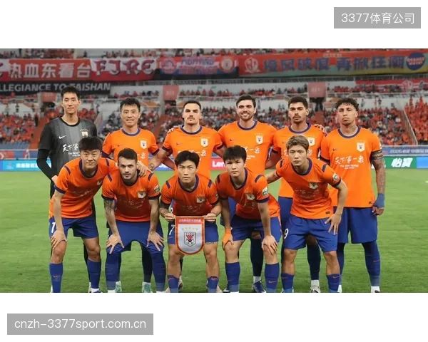 中超联赛商业价值显著回暖，火爆的球市成为联赛复苏的强力引擎。